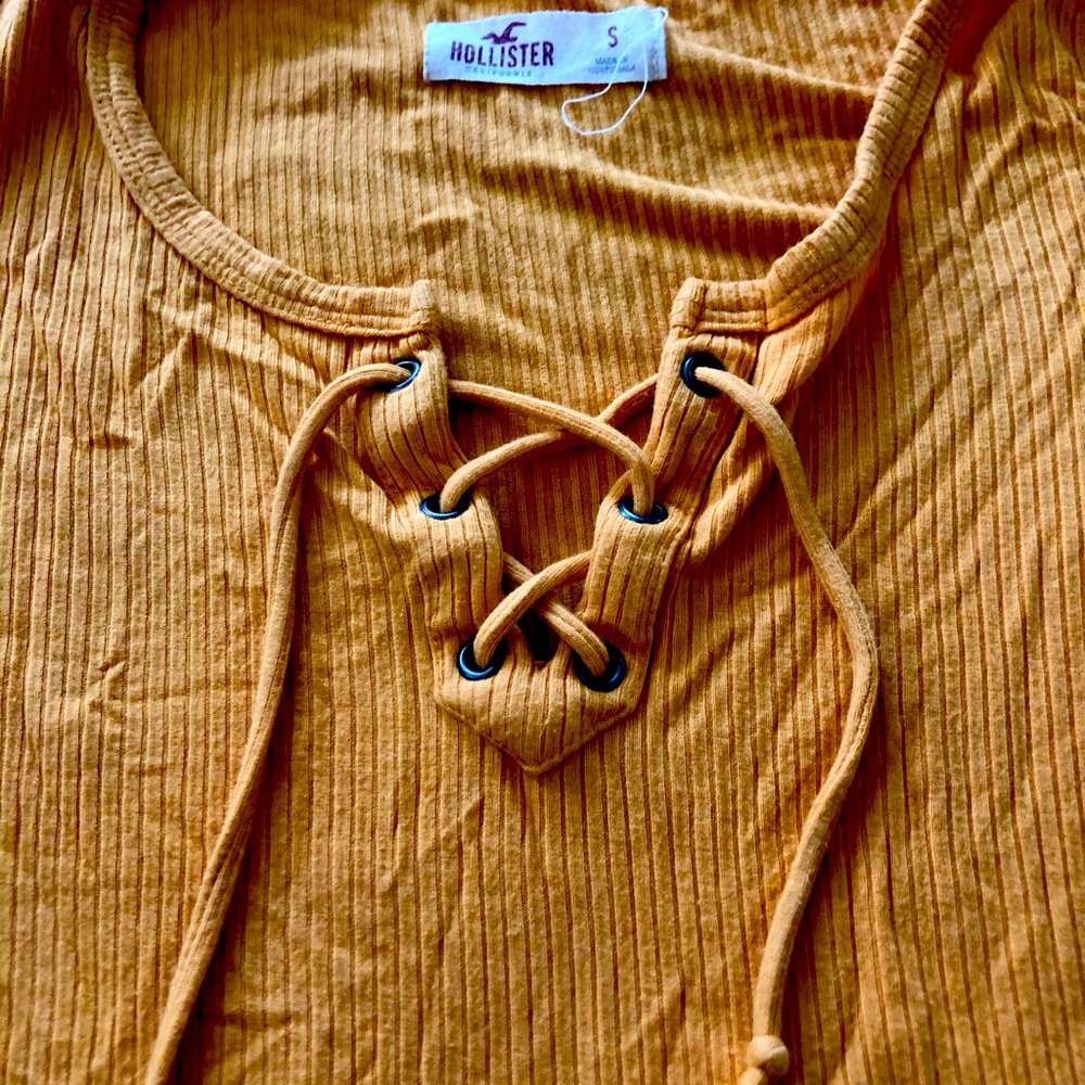 Hollister Crop Top